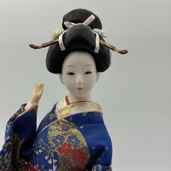 Vintage Doll Japanese Geisha Figurine In Kimono w / Base 12" tall Rare Collect - Picture 8 of 11
